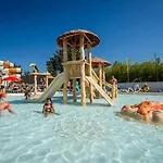 Campingplads Zecamping Familial Avec Parc Aquatique - Chiens Acceptes Saint-Jean-dʼOrbetiers