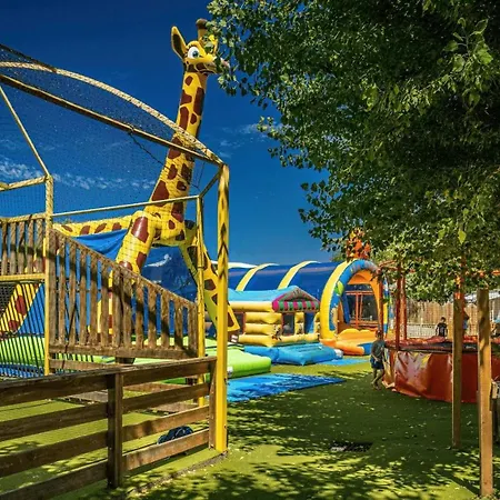 Parque de Campismo Zecamping Familial Avec Parc Aquatique - Chiens Acceptes