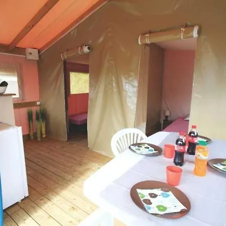 Zecamping Familial Avec Parc Aquatique - Chiens Acceptes